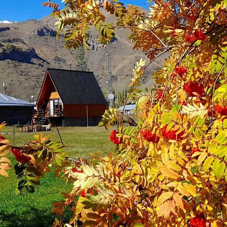 Апартаменты Thomas' Hut Казбеги Экстерьер фото