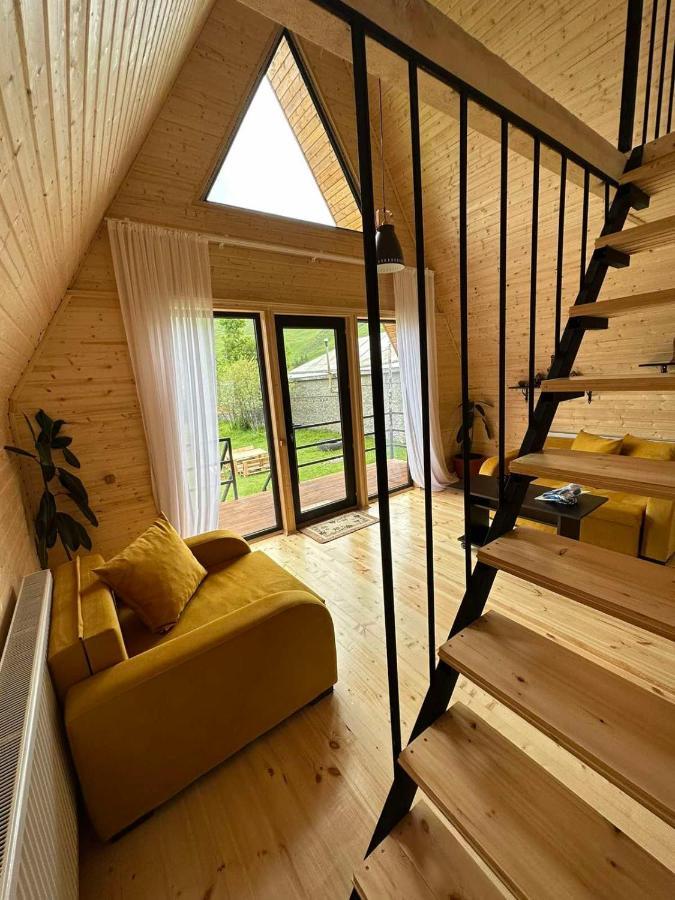 Апартаменты Thomas' Hut Казбеги Экстерьер фото